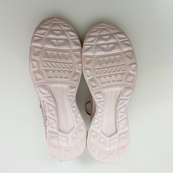 New! APL Techloom Sneakers in Rose Dust Speckle - Picture 8 of 8